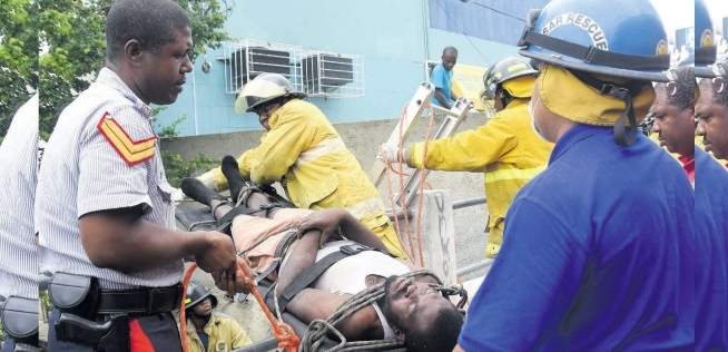 Man Falls Into Gully On Hwt Road Jamaicanmateyangroupiepinkwall