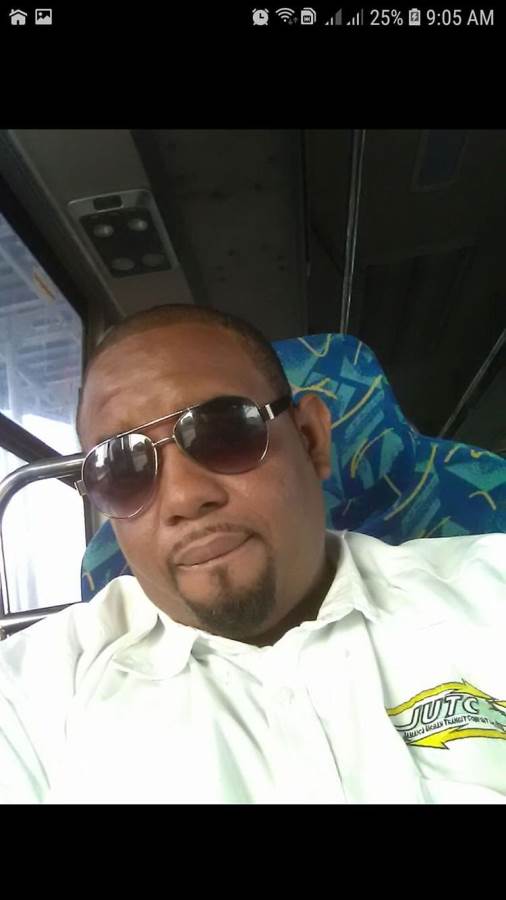 Jamaica Under Siege Following Taxi Driver S Death Jamaicanmateyangroupiepinkwall